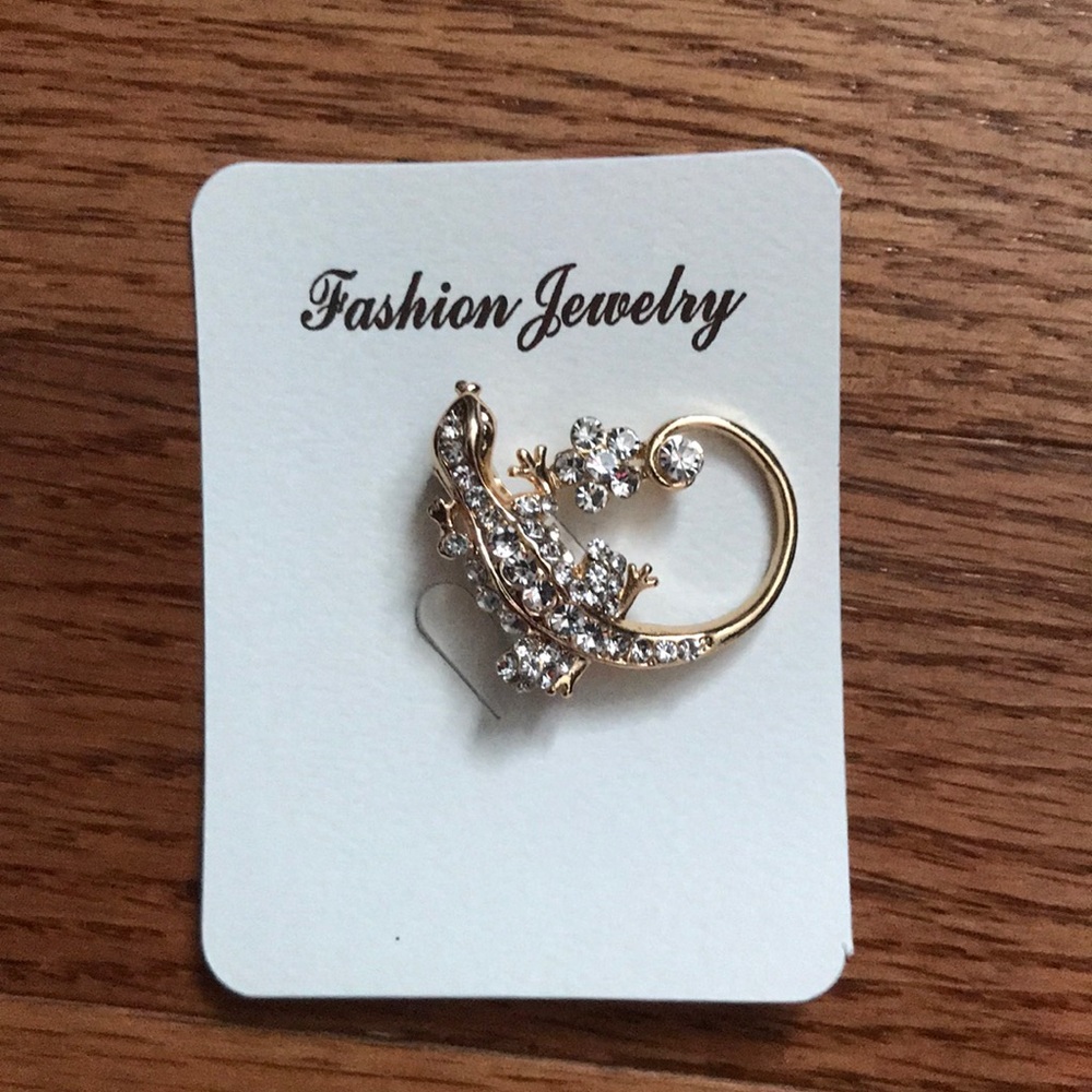 Brooch
